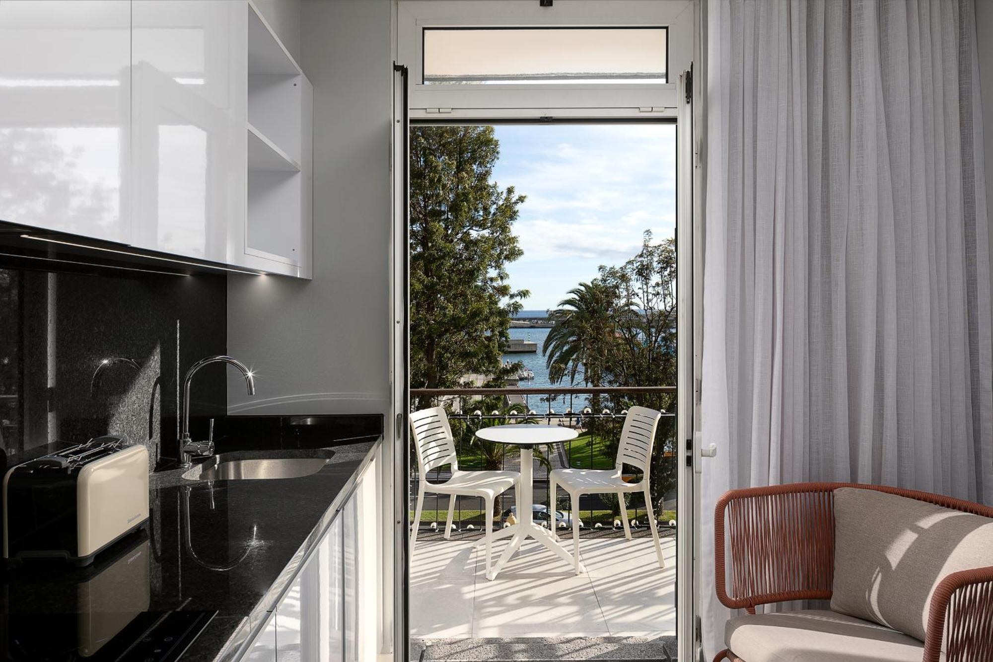 King David Suites By Madeira Sun Travel 푼샬 외부 사진