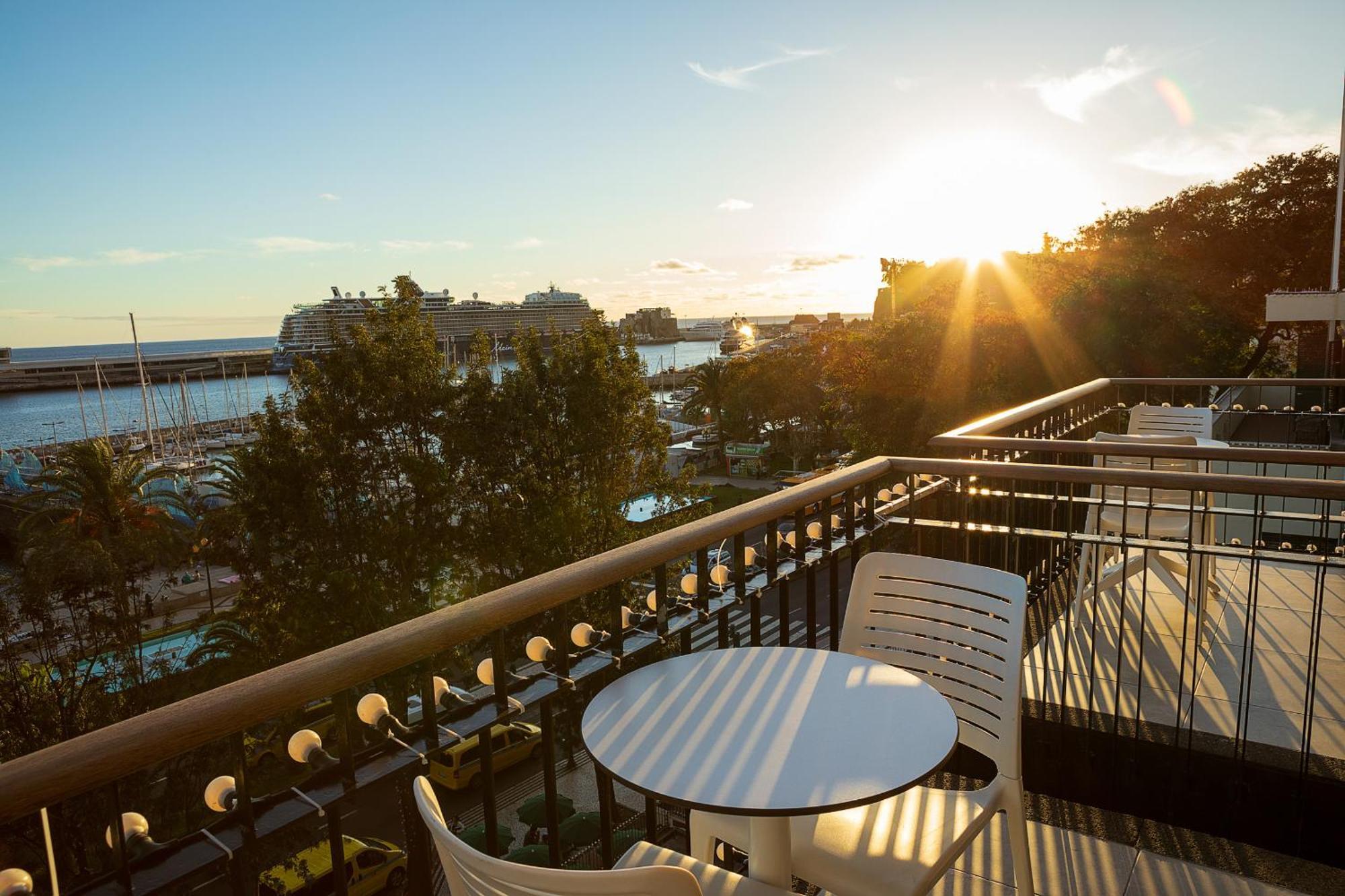 King David Suites By Madeira Sun Travel 푼샬 외부 사진